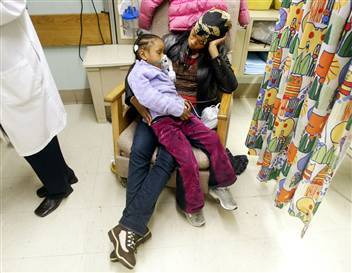 050526_emergency_room_hmed3p.hmedium Asthma, diabetes and other medical conditions that make people more susceptible to swine flu.